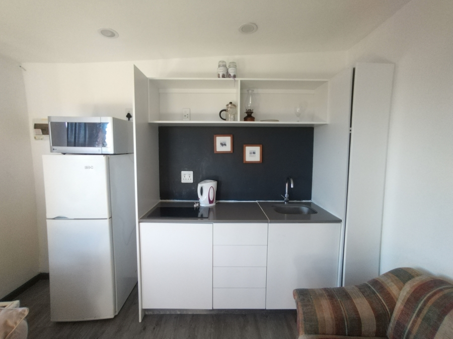 To Let 1 Bedroom Property for Rent in Villa Diamante Western Cape